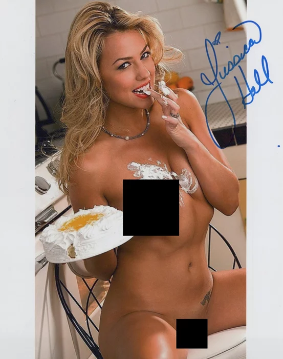 Jessica Hall autograph