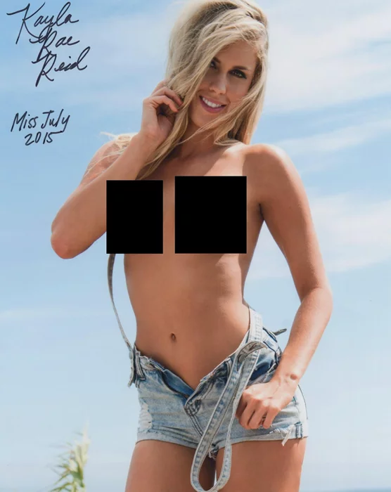 Kayla Rae Reid autograph
