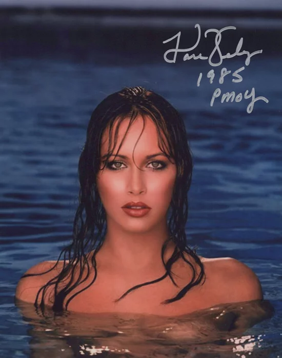 Karen Velez autograph