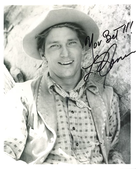 L.Q. Jones autograph