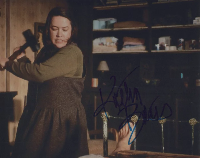 Kathy Bates autograph