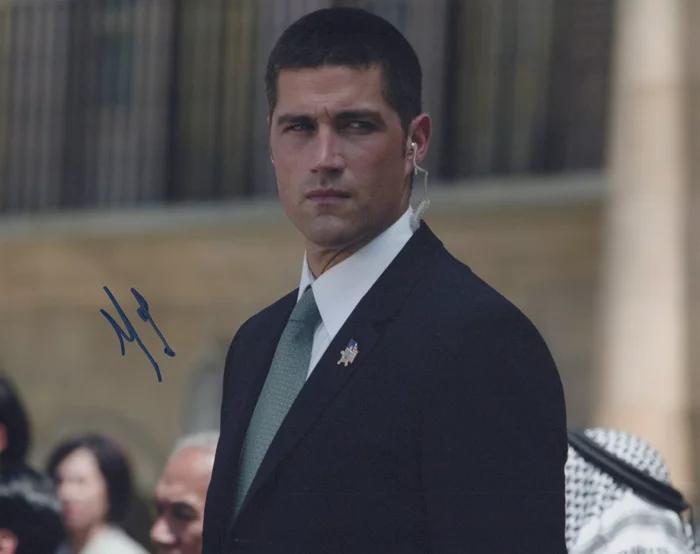 Matthew Fox autograph