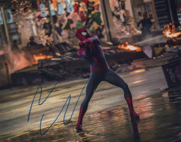 Andrew Garfield autograph