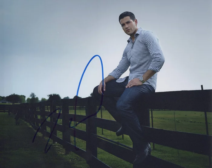 Jesse Metcalfe autograph