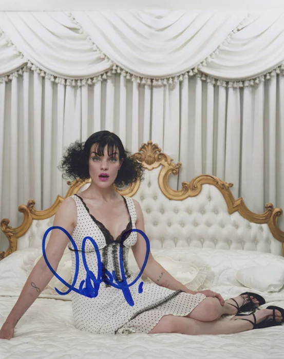 Pauley Perrette autograph