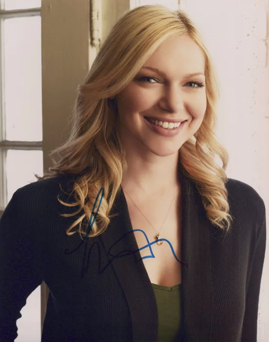 Laura Prepon autograph