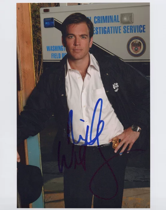 Michael Weatherly autograph