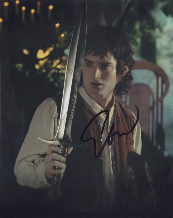 Elijah Wood autograph