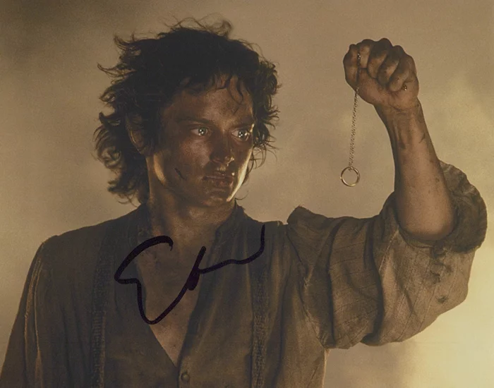 Elijah Wood autograph
