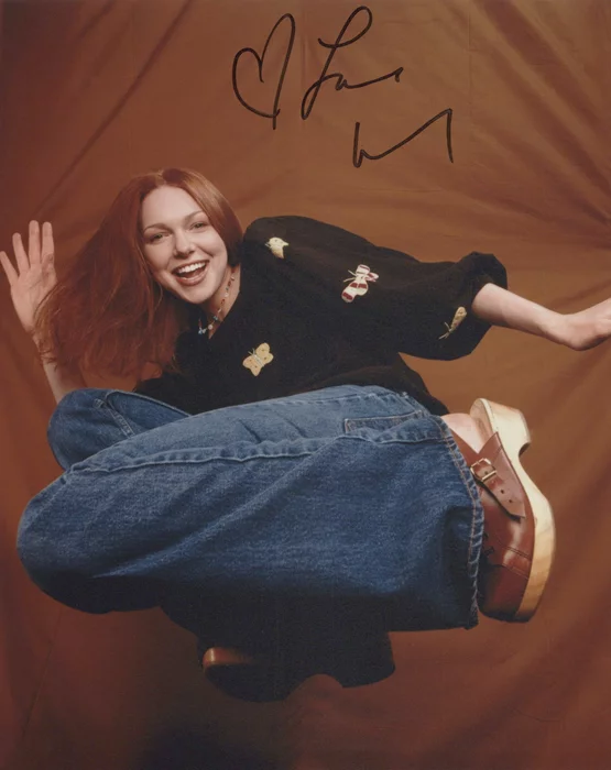 Laura Prepon autograph