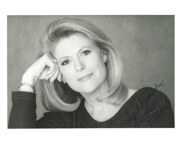 Meredith MacRae autograph