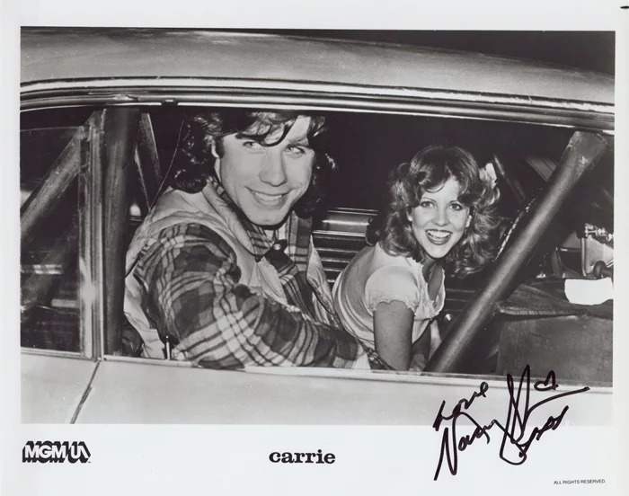 Nancy Allen autograph