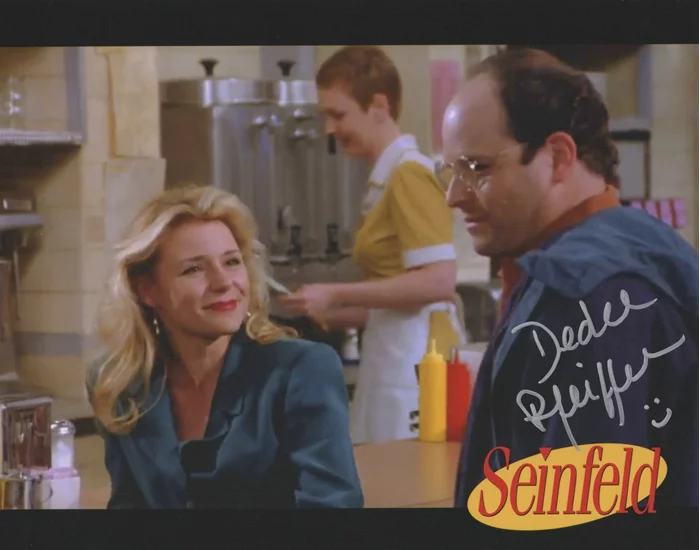 Dedee Pfeiffer autograph