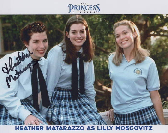 Heather Matarazzo autograph