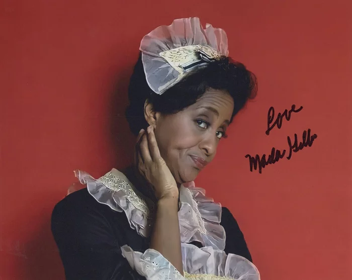 Marla Gibbs autograph