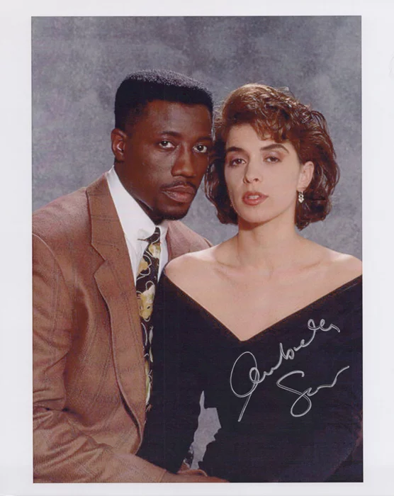 Annabella Sciorra autograph