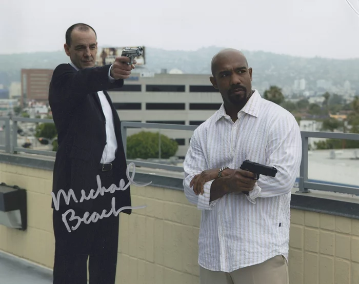 Michael Beach autograph