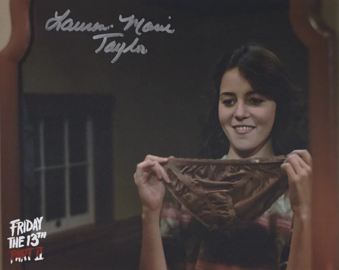 Lauren-Marie Taylor autograph
