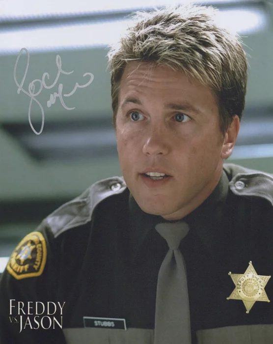 Lochlyn Munro autograph