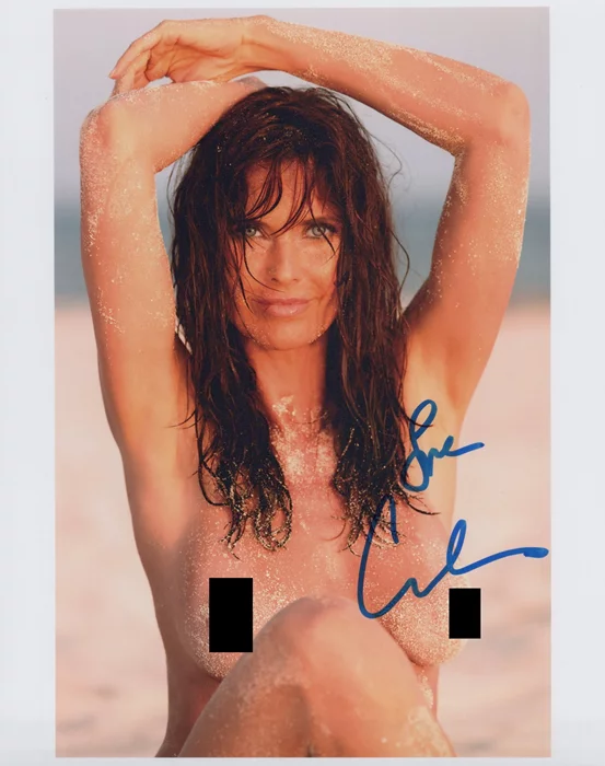 Carol Alt autograph