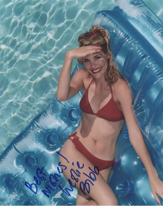 Leslie Bibb autograph