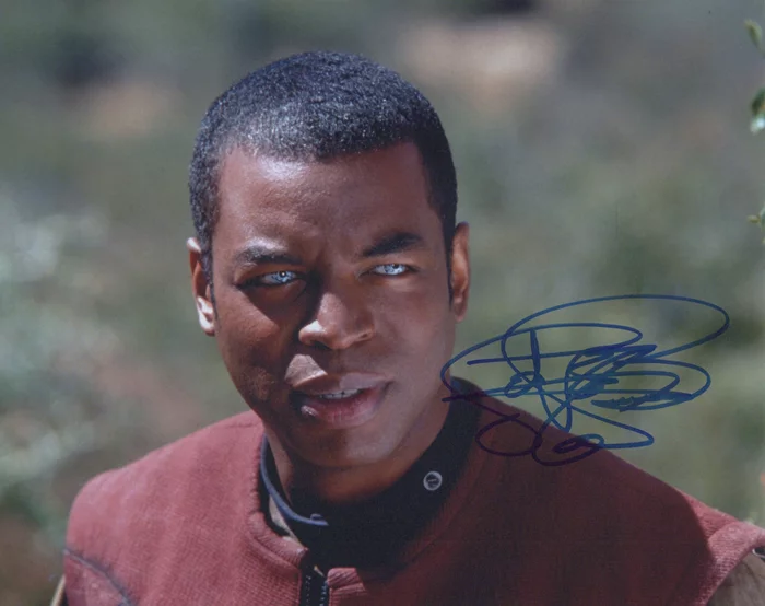 LeVar Burton autograph