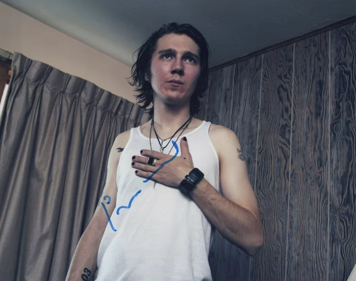Paul Dano autograph