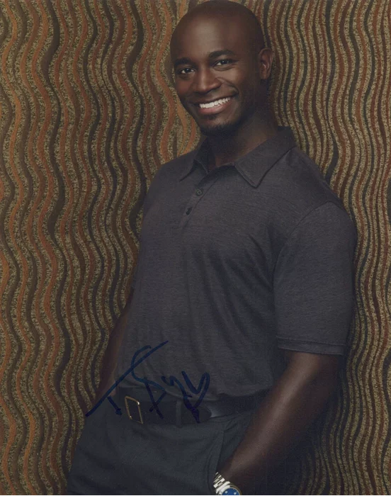 Taye Diggs autograph