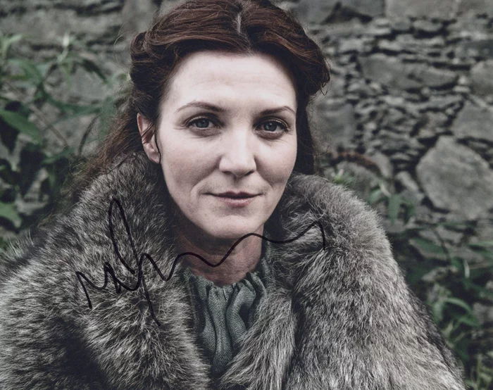 Michelle Fairley autograph