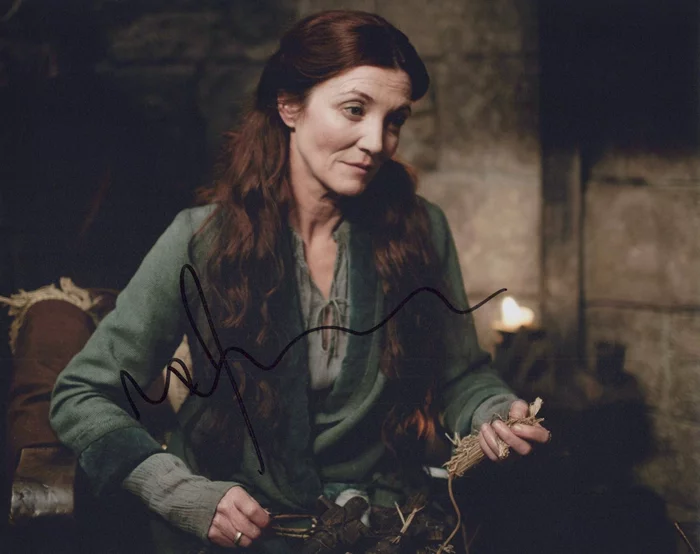 Michelle Fairley autograph