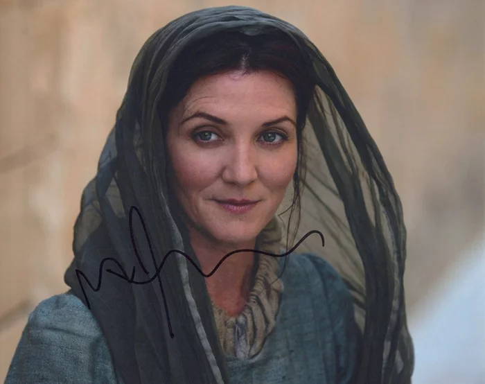 Michelle Fairley autograph
