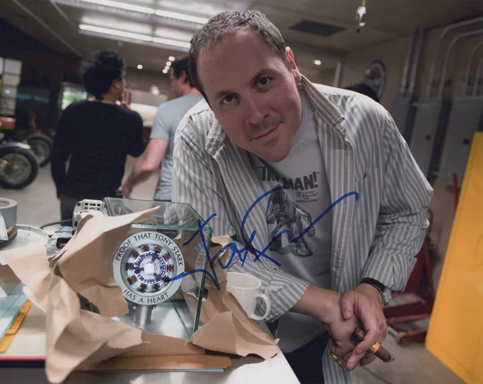 Jon Favreau autograph