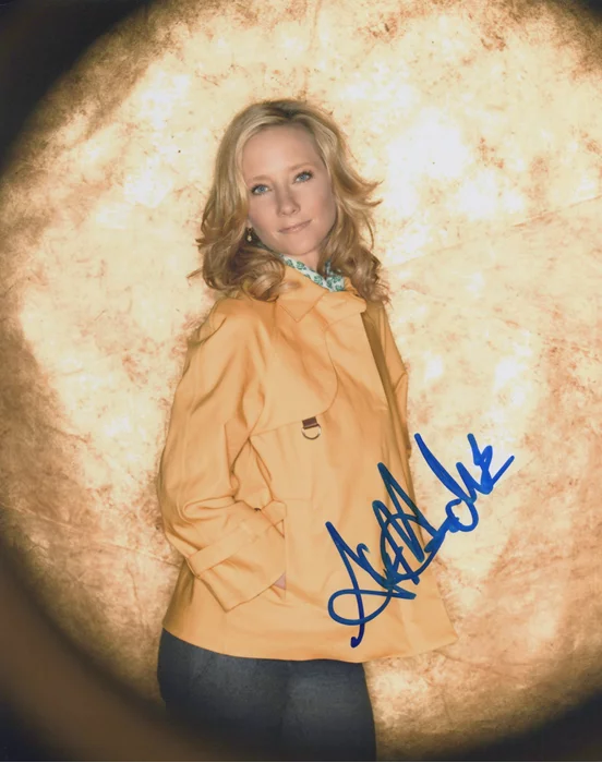 Anne Heche autograph