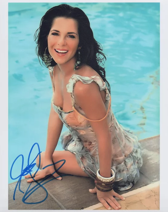 Kelly Monaco autograph