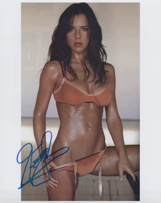Kelly Monaco autograph