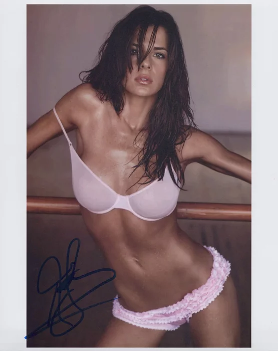 Kelly Monaco autograph