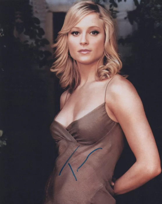 Teri Polo autograph