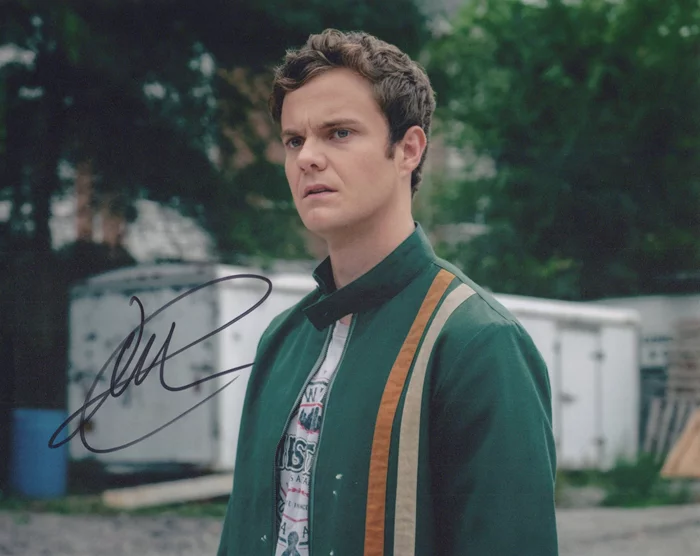 Jack Quaid autograph