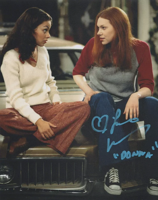 Laura Prepon autograph