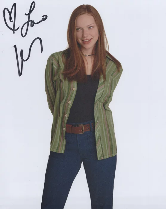 Laura Prepon autograph