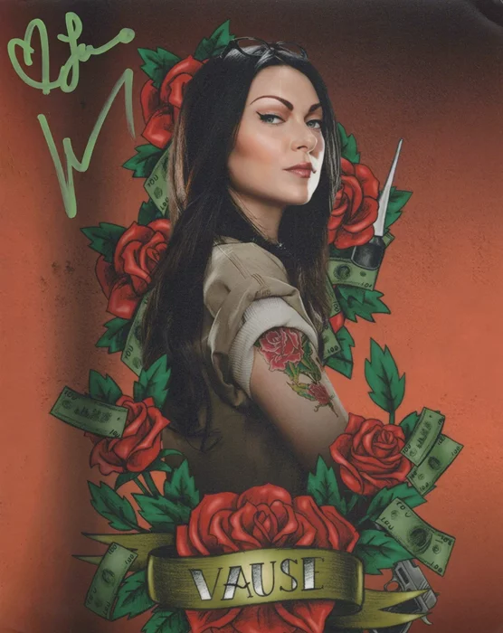 Laura Prepon autograph