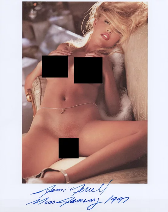 Jami Ferrell autograph