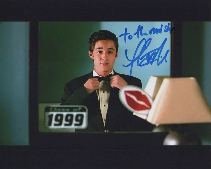 Thomas Ian Nicholas autograph