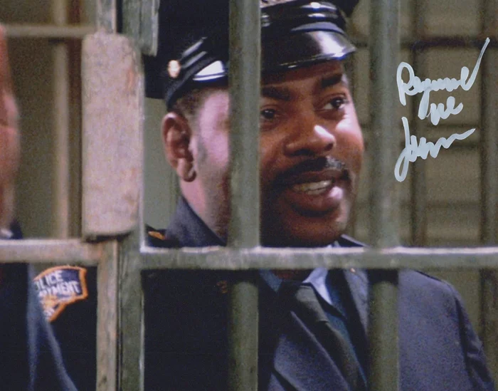 Reginald VelJohnson autograph