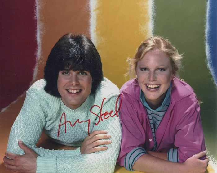 Amy Steel autograph