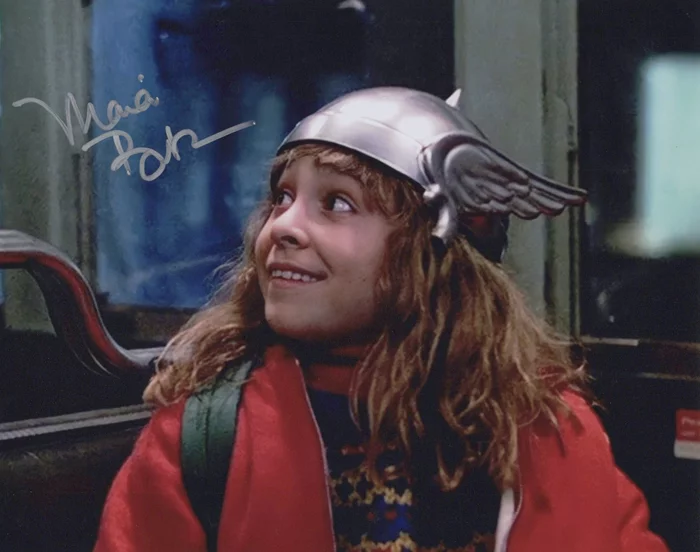 Maia Brewton autograph