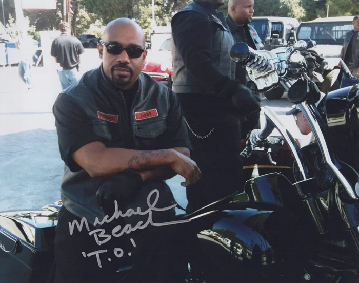 Michael Beach autograph