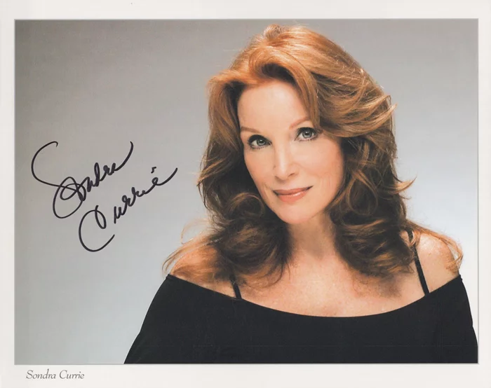 Sondra Currie autograph