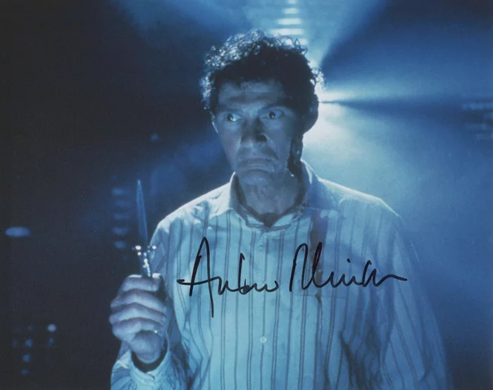 Andrew Robinson autograph