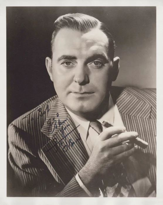 Pat O'Brien autograph